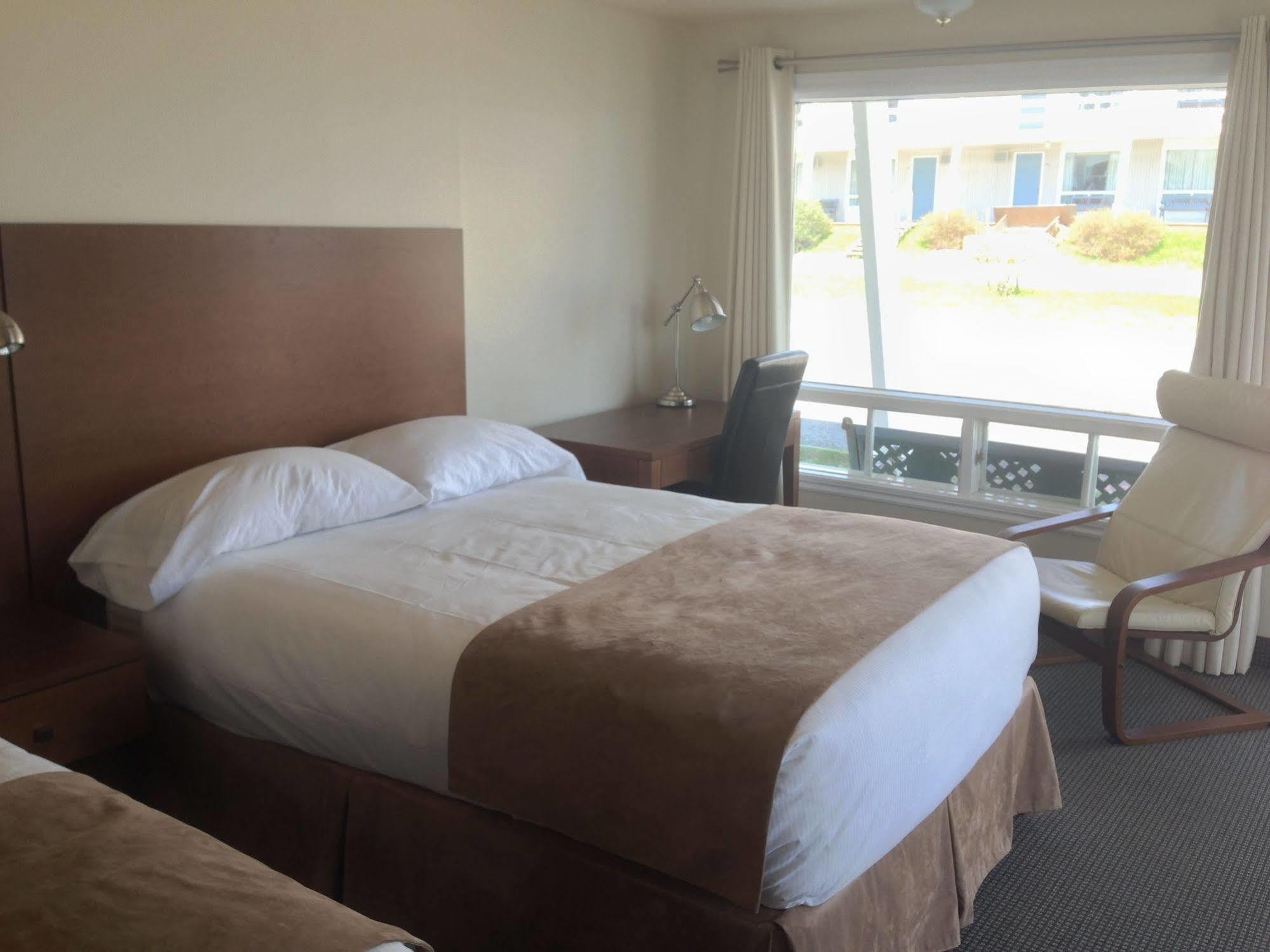 Hotel Les Trois Soeurs Perce Dış mekan fotoğraf
